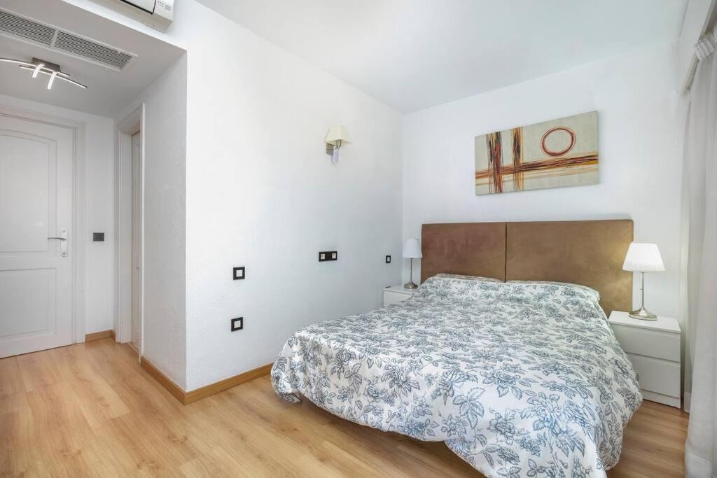 Apartment Duplex Penthouse, Walking Distance To Puerto Banus Marbella
