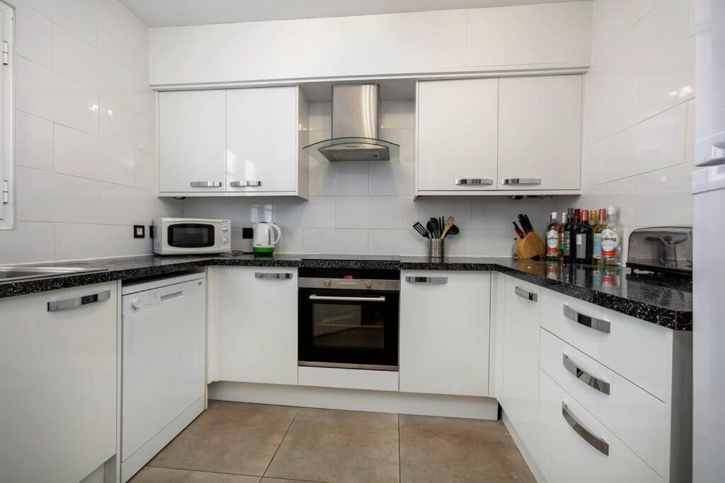 Duplex Penthouse, Walking Distance To Puerto Banus *