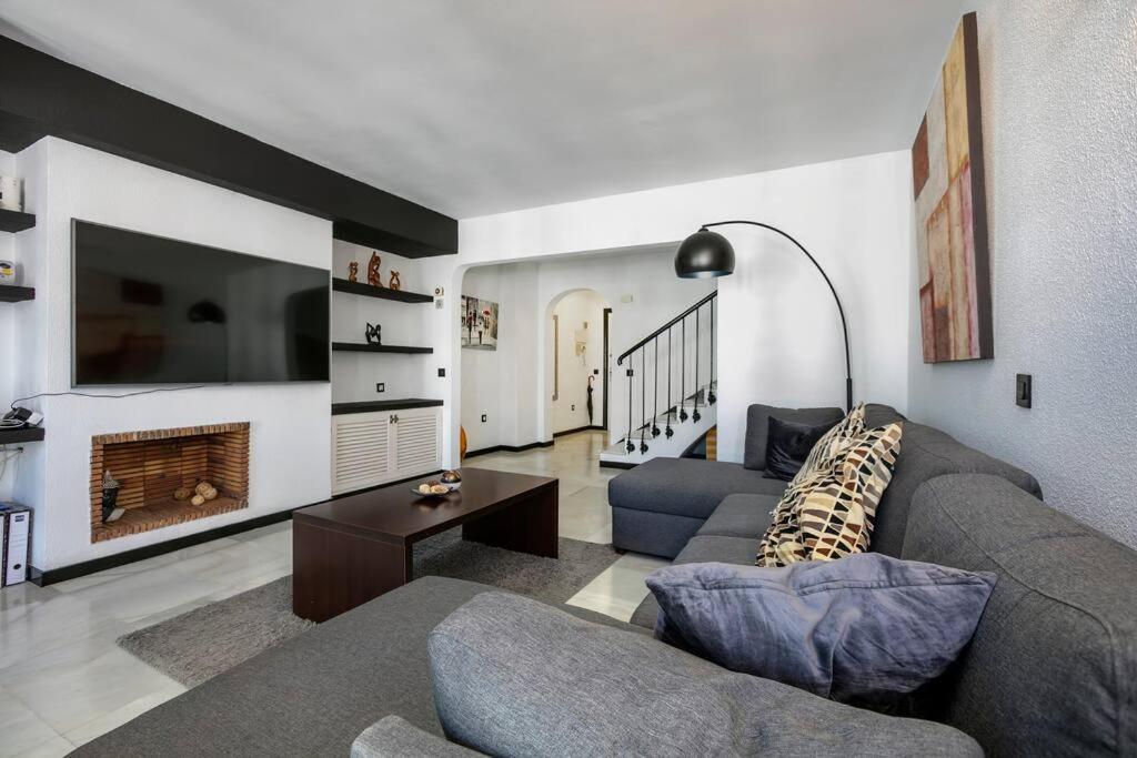 Duplex Penthouse, Walking Distance To Puerto Banus *