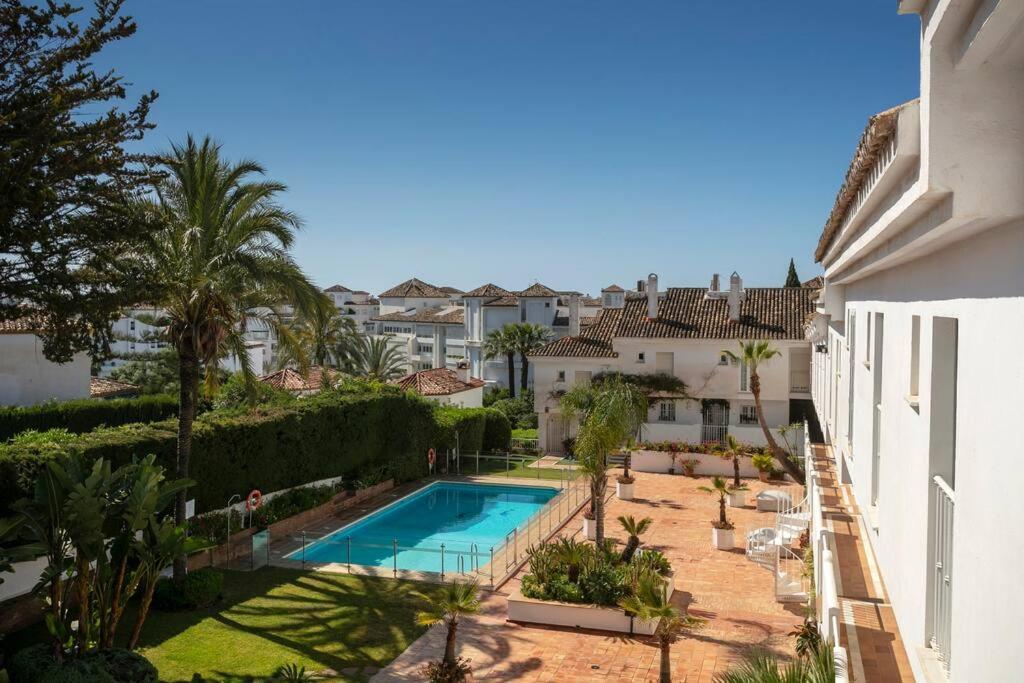 Apartment Duplex Penthouse, Walking Distance To Puerto Banus Marbella