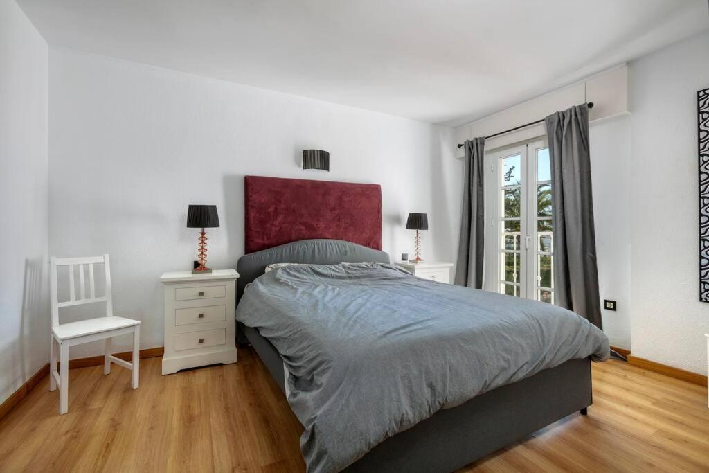 Appartement Duplex Penthouse, Walking Distance To Puerto Banus *